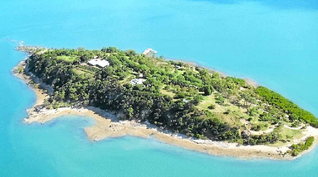 Turtle Island near Gladstone, Queensland. Turtle Island near Gladstone, Queensland.